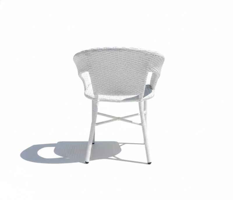 Image 4 for D12 Table 1+2 chairs