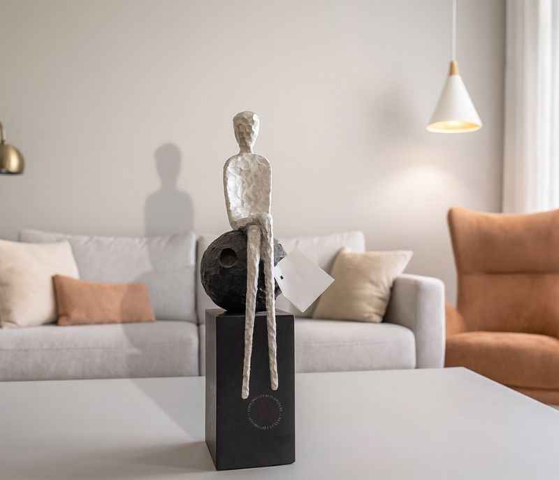 Image 1 for K-RA-46 Showpiece With Metal And Resin