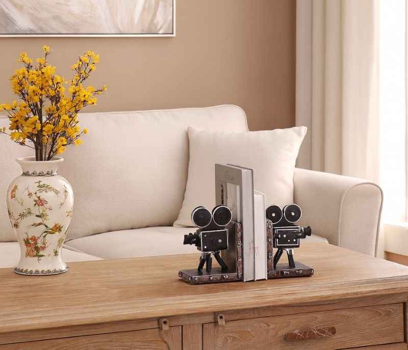 Image 2 for YH-RA-09 Camera Bookend Set Vintage Old-Style Movie Film