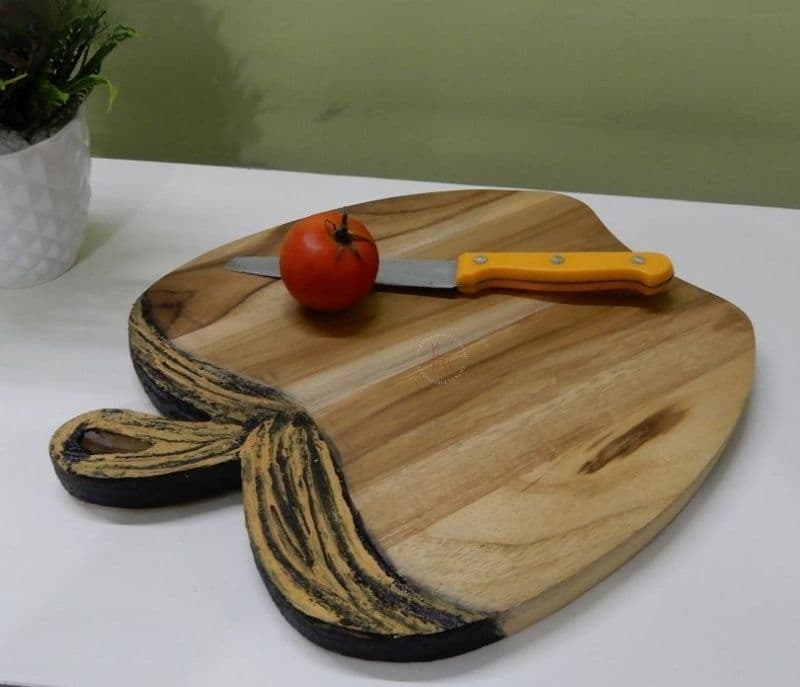 Image 3 for Octavia Apple Shape Wooden Chopping Board