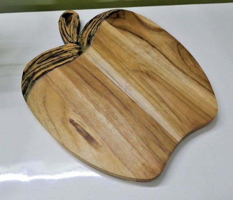 Image 2 for Octavia Apple Shape Wooden Chopping Board