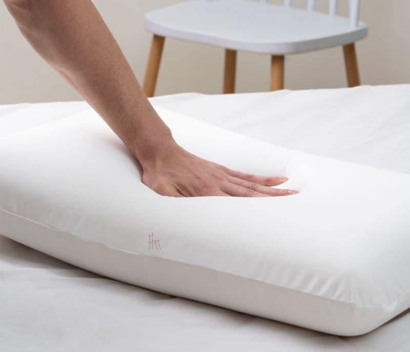 Image 3 for Mallory Pillow Cover Cooling Gel XXL King Size Neck