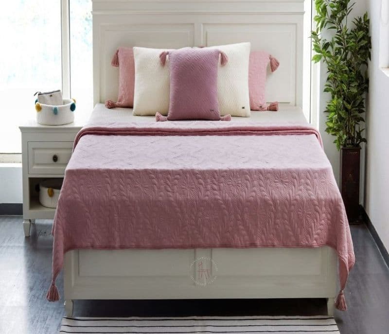 Image 1 for Carmen Floral 100% Cotton Knitted With Polyester Filling King Size Bed Cover with 2 Pillow Covers