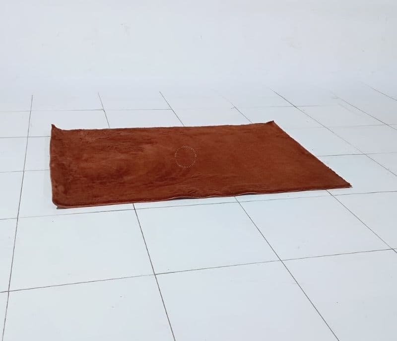 Image 4 for Rabbit Fur Carpet 4X6 Coffee Brown Polyester (WH OTD)